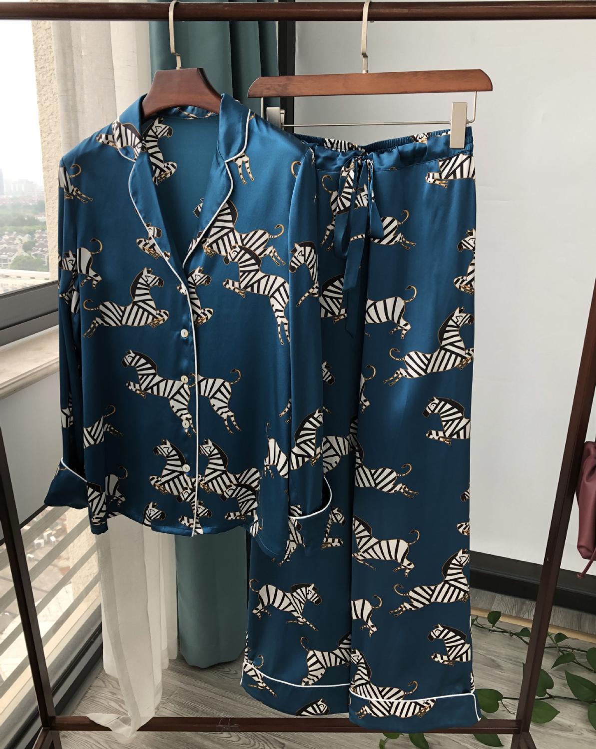 Pajama silk top shorts trousers